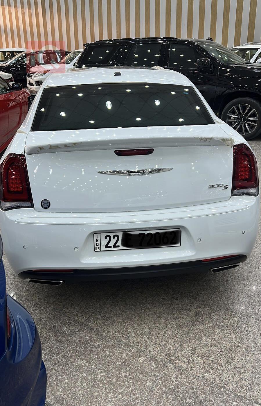 کرایسلەر 300